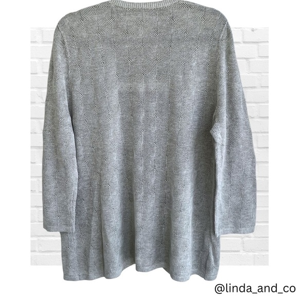 Chico’s Size 3 | 16 Women's Light Gray Knit Silver Metallic Open Front Cardigan - Picture 4 of 11